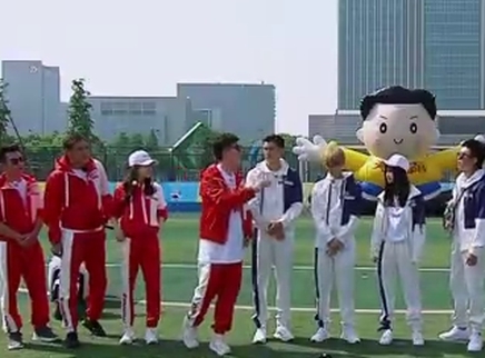 奔跑吧 第2季 鹿晗杨幂PK足球少年