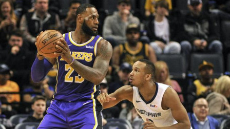 NBA流言收割机 湖人2年970万签下外线铁闸！詹皇曾被他绝杀过