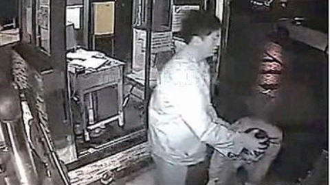 耳目一新 小区保安被法官殴打