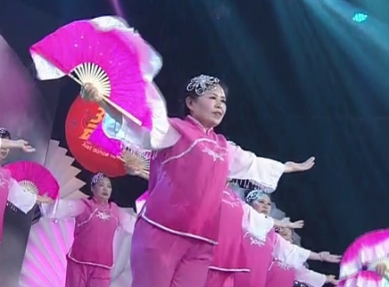 321动起来 广场舞《绒花》