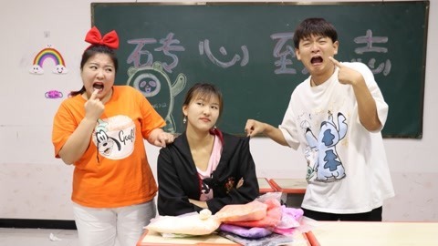 美女家务事 同学抢走粘土，小晴使用“惩罚术”把他们变成哑巴，太解气了