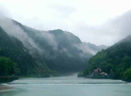 守住绿水青山