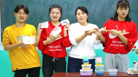 美女家务事 小晴分期付款买无硼砂泥