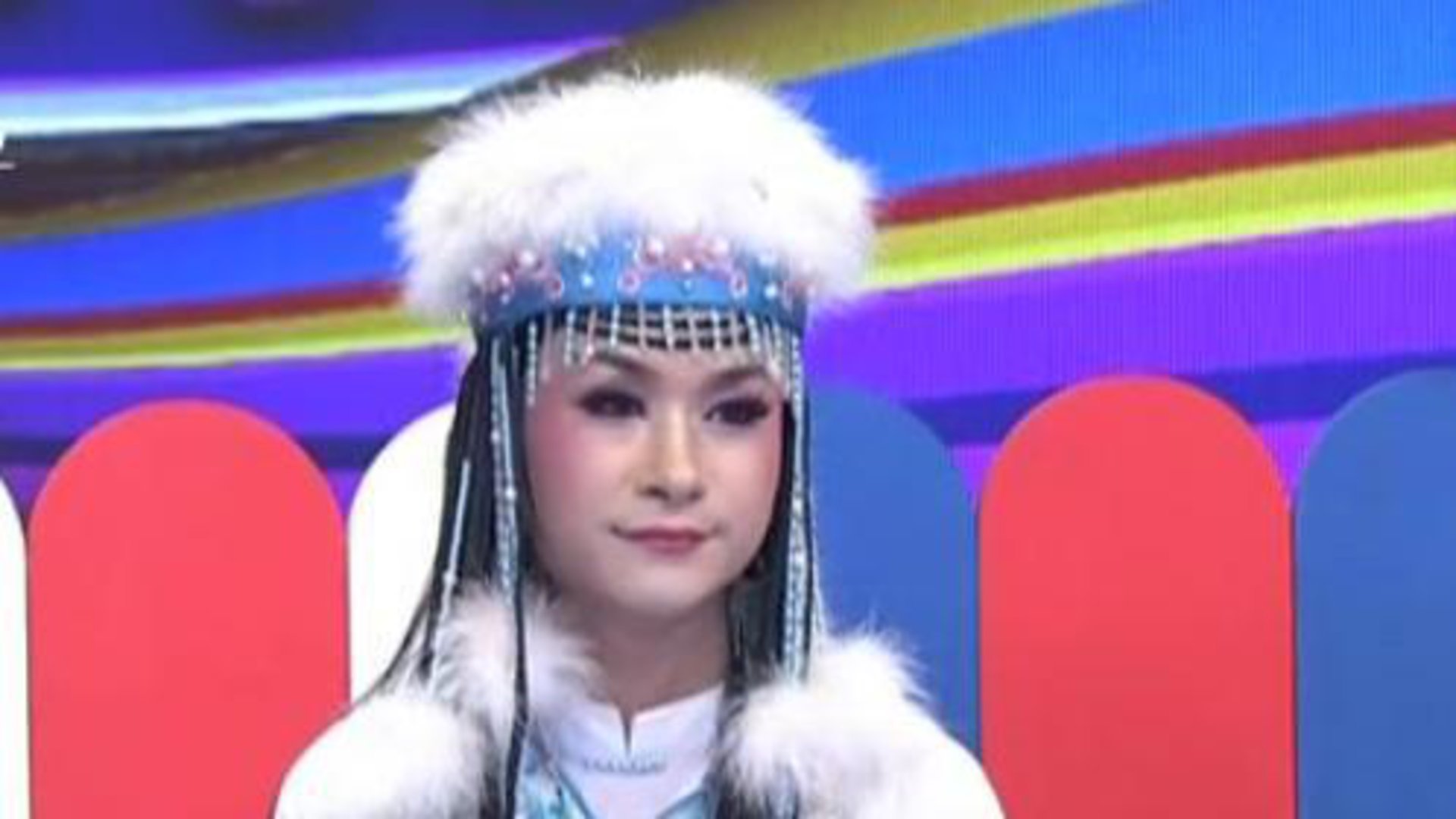 再见吧烦恼 幼师男友用小红花奖励女友