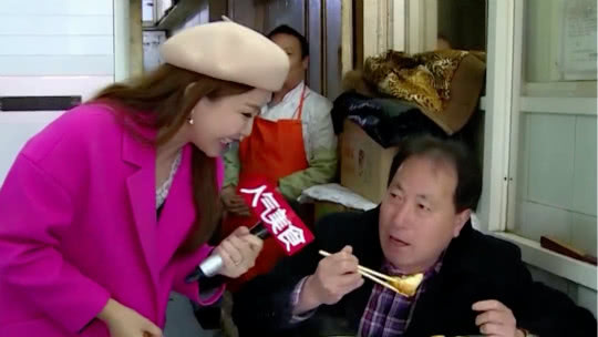 人气美食 三阴路两个门面一家老店 锅贴生煎日销售50锅
