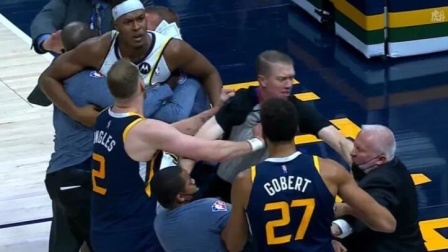 NBA热辣资讯 戈贝尔特纳发生冲突遭驱逐，米切尔和英格尔斯也被驱逐