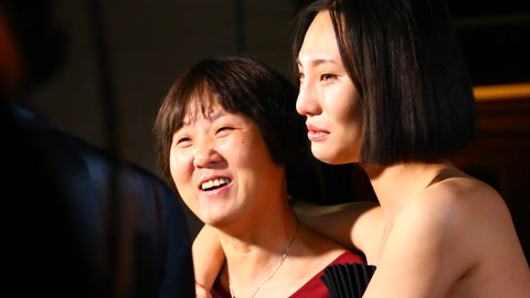 爱上超模第二季 致敬伟大母爱 妈妈们秀上齐亮相