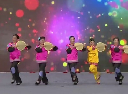 321动起来 广场舞《亲家母》