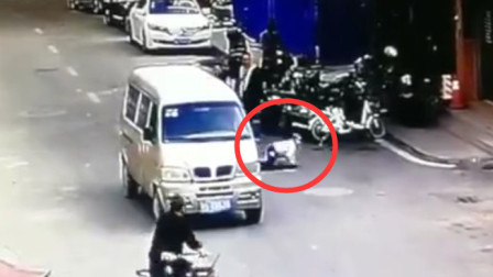 小孩突然窜出被面包车撞致骨折：负事故全责