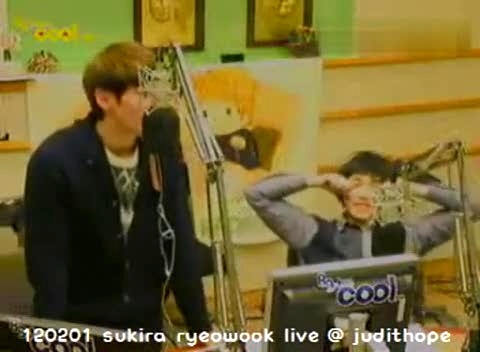 IU kiss&cry 致新娘 Kiss The Radio现场版 12/02/01-Super Junior (SJ)