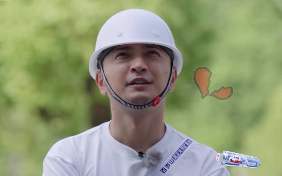 你好时光 尼格买提化身“包工头”监工
