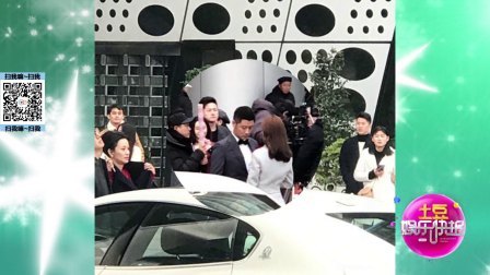 土豆娱乐快报 2018 1月 Baby和任重当众拍吻戏 男方表情亮了 180116