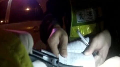 城市直通车 被抓现行胡搅蛮缠