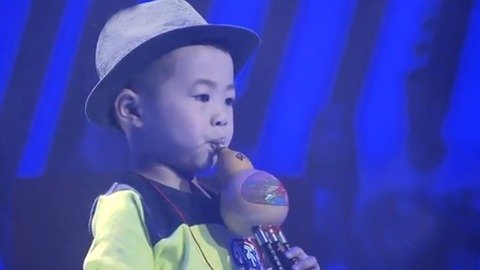 饭没了秀 多才宝宝奏葫芦丝 机智萌娃巧答题