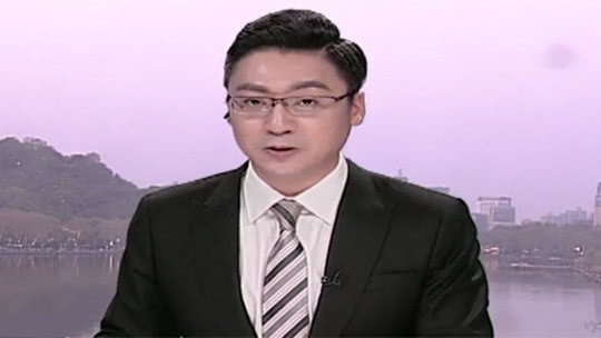 1818黄金眼 “闲鱼”线下交易 “苹果”屏幕偏红