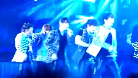 2PM Hands Up 2012长沙成人礼 饭拍版 12/05/02-2PM
