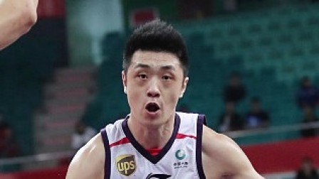 CBA 18/19赛季 广州VS浙江第四节：鞠明欣反击打进，浙江在广州取胜