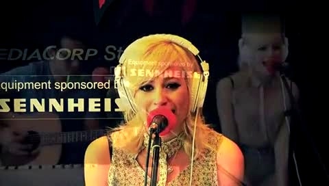 Kiss The Stars - 987FM 现场版 12/05/17-Pixie Lott (小精灵洛特)