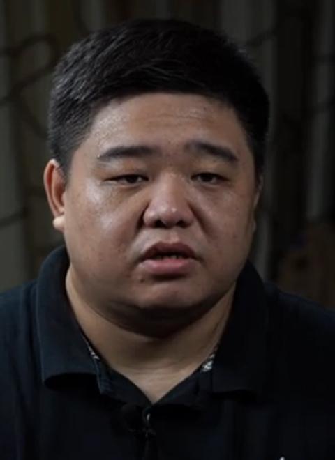 不平凡的鞋事 海报