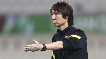 中国男足冲击2022世界杯 李铁：昨天话说的有点多，早早睡了，8小时睡眠让我满血复活