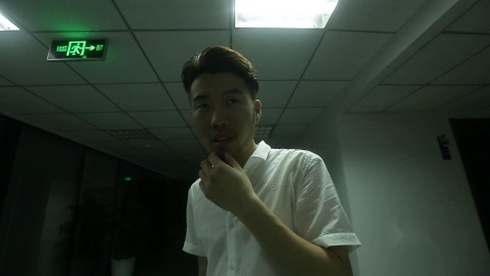 刚工作的职场女小白, 如何防范办公室骚扰