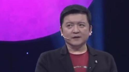 故事中国 周末版 “共和国第一升旗手”拒绝企业高薪聘请