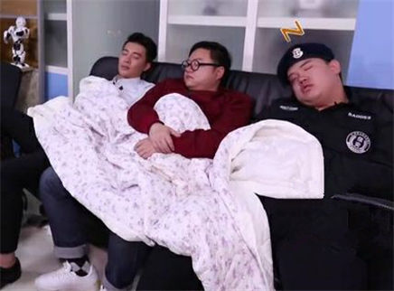 新闻大求真 有什么止住打鼾的方法吗？