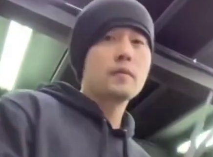 娱乐急先锋 托尼老师周杰伦 帮陈建州理发