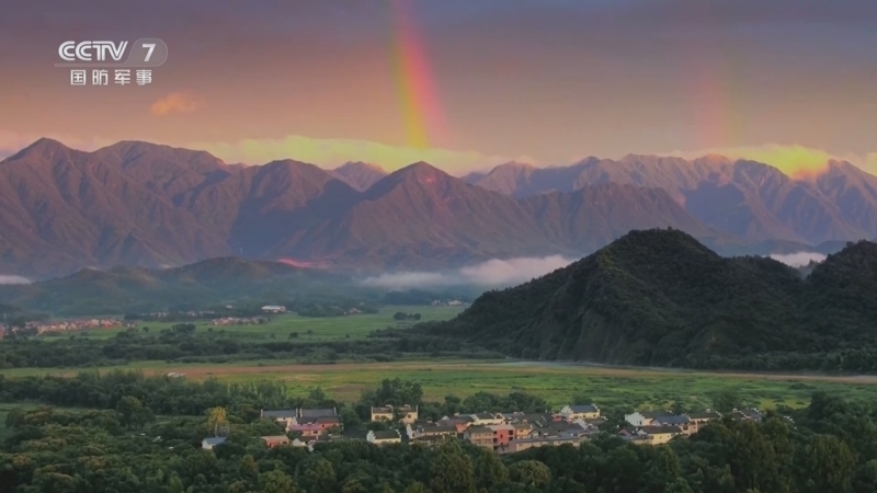 《国防微视频-军歌嘹亮》 20251016 《映山红》