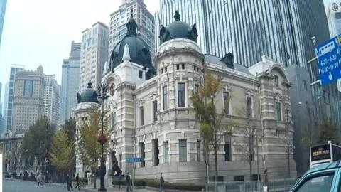 城市直通车 出租别停私家车 的哥抄家伙