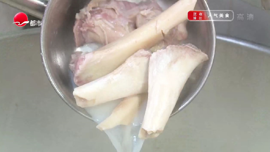 热门羊肉汤 一斤骨头炖一斤汤