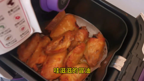 梁小轩和轩妈试吃各种美食 自制奥尔良烤鸡翅