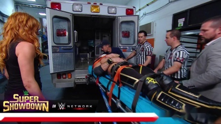 WWE RAW 2019 【RAW 06/03】赛斯被大布打伤 女友满脸担心