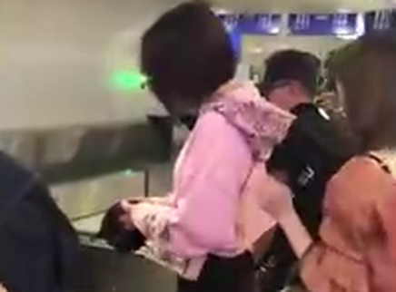 全民路透社 佟丽娅美腿又长又细惊人的好看