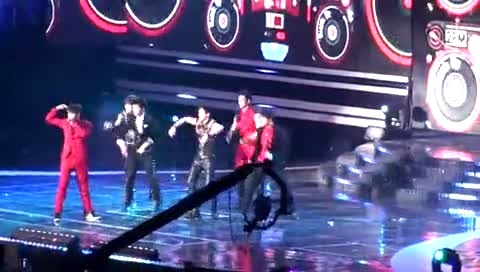 2PM Hands Up Dream Concert 饭拍版 12/05/12-2PM