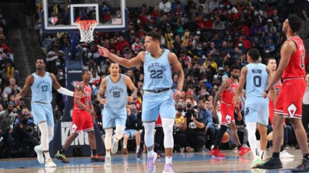 2021-2022赛季NBA集锦 NBA-莫兰特&贝恩25分 德罗赞24+5 灰熊送公牛4连败