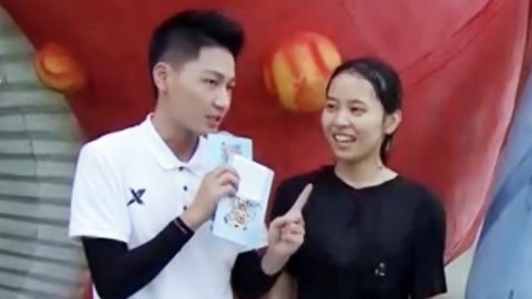 男生女生向前冲 第十一季 大学生姐妹携手闯关 为女生队夺得一分