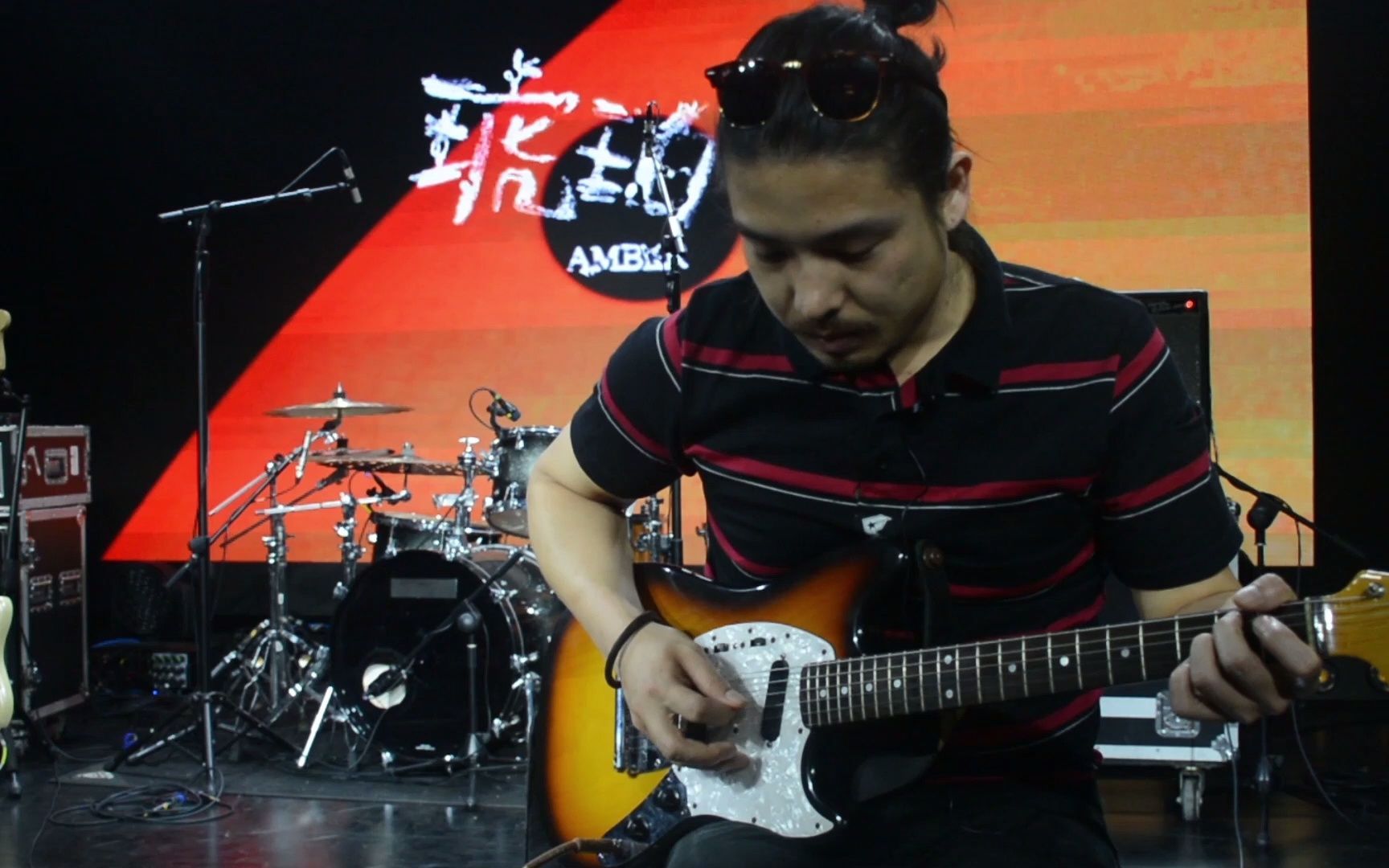 Switch On的采访和设备解析（吉他杨谅、贝斯任秉坤、鼓手李冠宇篇）