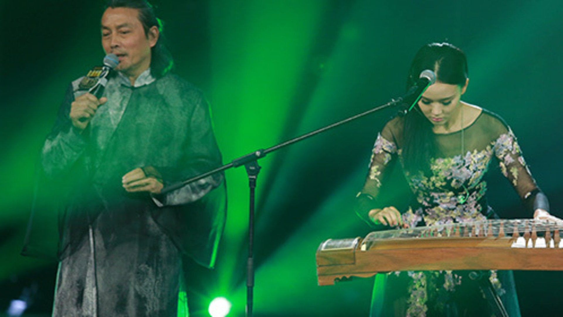 第9期：歌颂春天罗中旭被黄国伦催婚