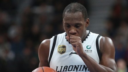 CBA 18/19赛季 辽宁VS八一第四节：哈德森死神降临杀死比赛！辽宁豪取十九连胜