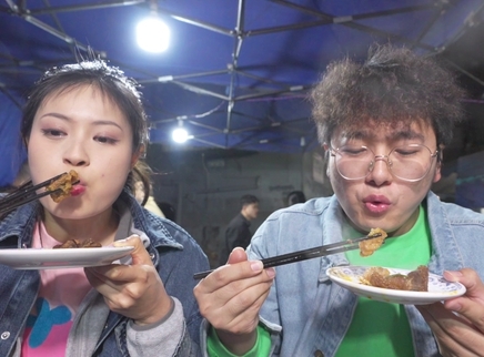 盗月社食遇记 2022 深夜肉食炸弹，一锅能干3碗饭