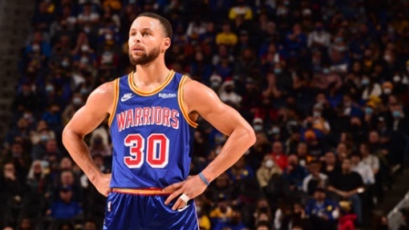 NBA热辣资讯 状态不佳？库里轰46分+8记三分打脸质疑者