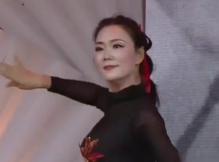 321动起来 郦人行《中国脊梁》