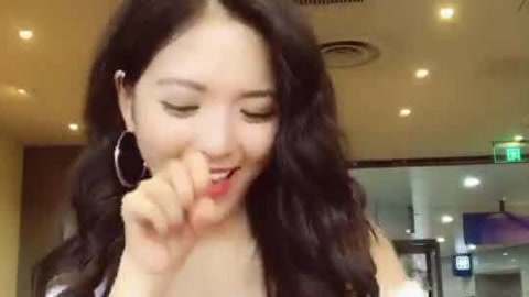 李一檬EMOO 可爱的喵系女友了解一下