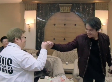 韩红黄绮珊现身鼓励迪玛希