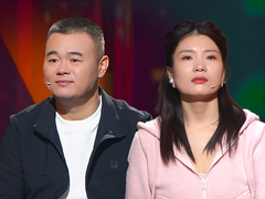 男子疯狂嗜赌欠巨额债务 妻子不离不弃陪还债