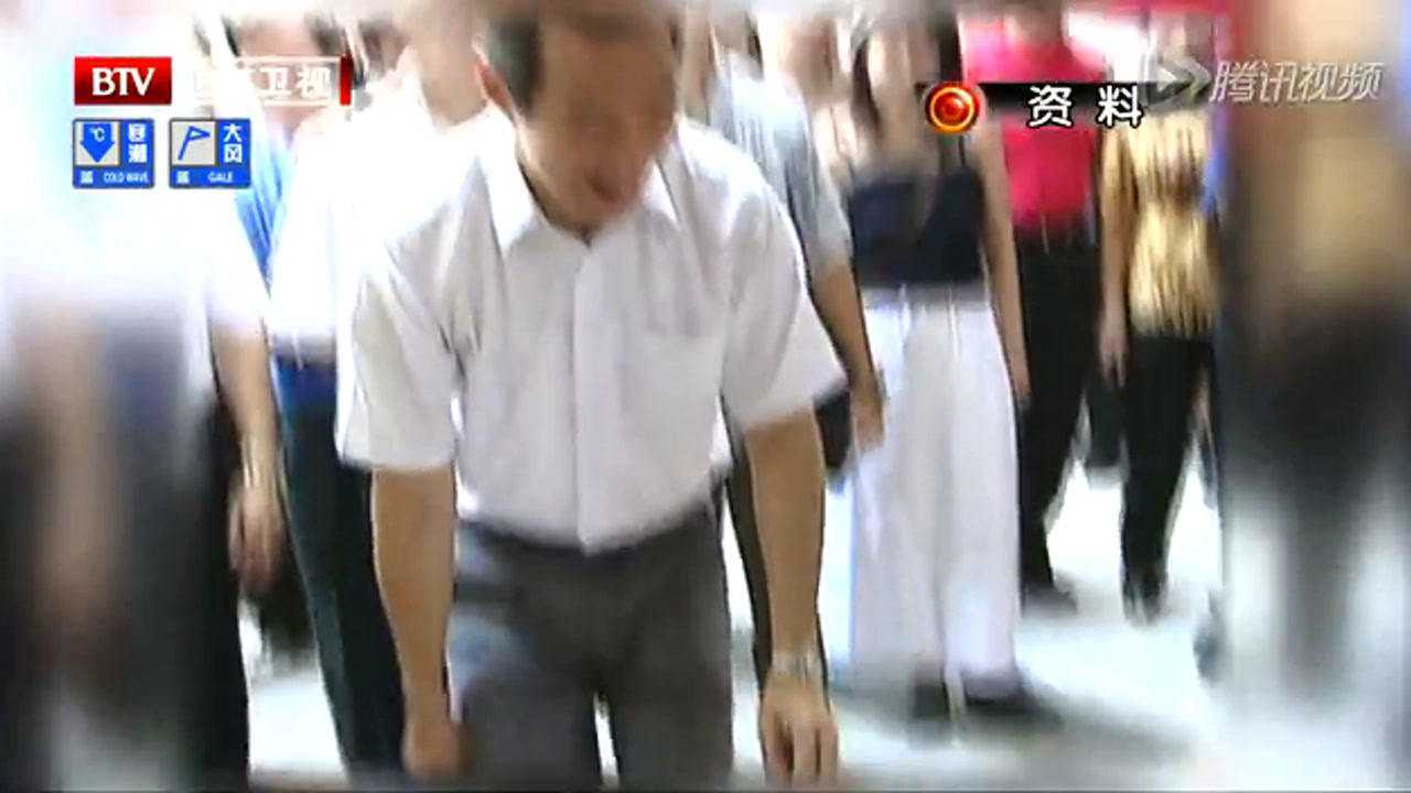 李显龙经济危机曾带头自降年薪 钦佩习近平主席“打老虎”