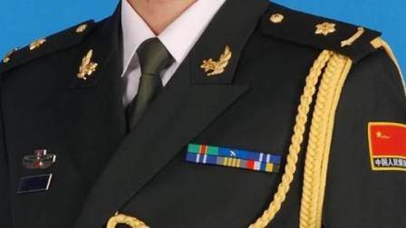 军人胸前的马赛克是啥我军和美军的看着像但