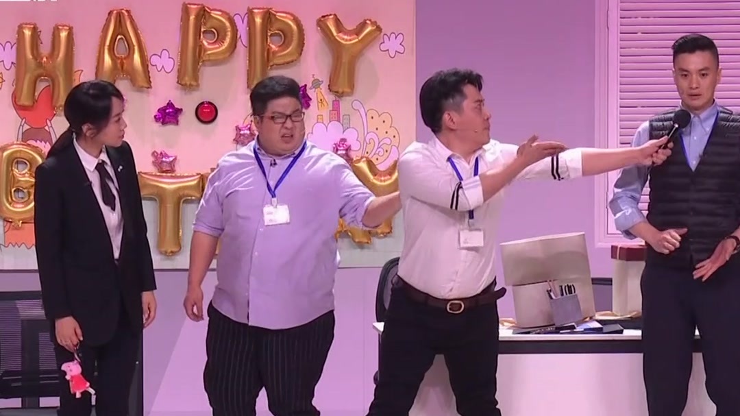 助人为乐品德高 创意求婚笑料多