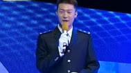 震撼一条龙 地铁司机许曾深情演唱朋友